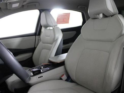 Certified 2023 Nissan Ariya FWD image 19