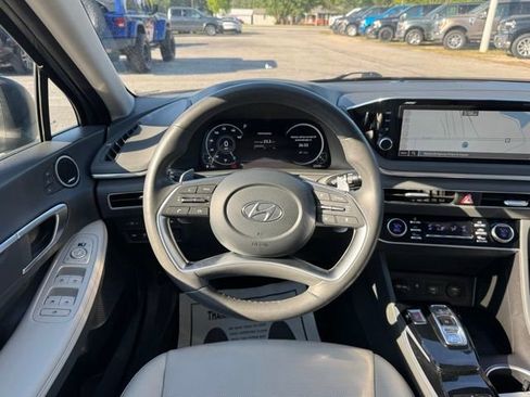 Used 2022 Hyundai Sonata Limited FWD image 18