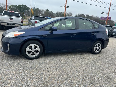 Used 2013 Toyota Prius Four image 14