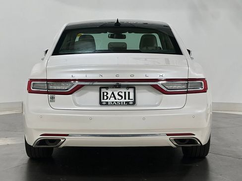 Used 2018 Lincoln Continental Reserve w/ Continental Climate Package AWD/4WD image 12