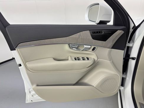 Used 2024 Volvo XC90 T8 Ultimate w/ Protection Package Premier image 45