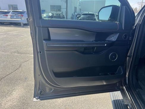 Used 2021 Ford Expedition Limited AWD/4WD image 15