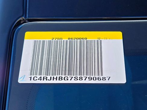 New 2025 Jeep Grand Cherokee Limited image 35