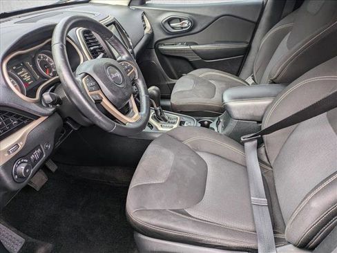 Used 2015 Jeep Cherokee Latitude w/ Comfort/Convenience Group image 15