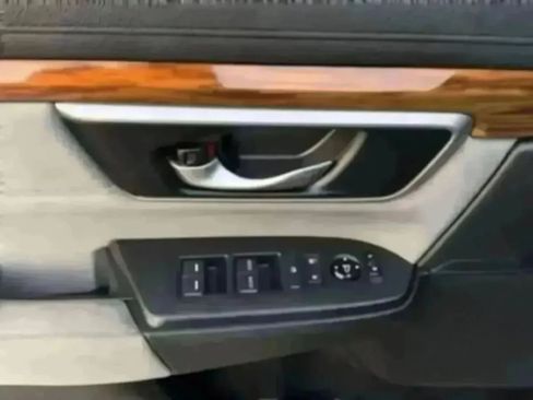 Used 2017 Honda CR-V EX image 17