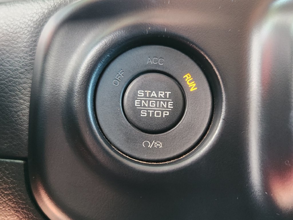 Used 2023 Jeep Wrangler Unlimited Sport AWD/4WD image 9