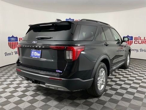 New 2025 Ford Explorer Active w/ Active Comfort Package image 3