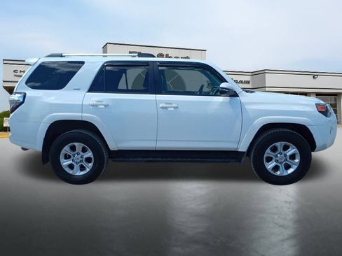 Used 2021 Toyota 4Runner SR5 Premium image 4