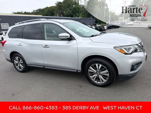 Used 2020 Nissan Pathfinder SL AWD/4WD image 9
