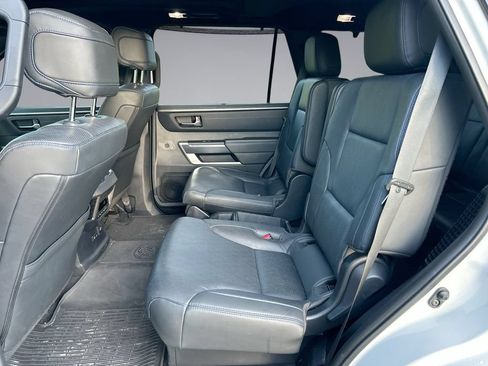 Used 2023 Toyota Sequoia Platinum AWD/4WD image 32