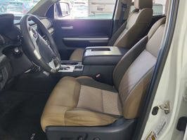 Used 2016 Toyota Tundra SR5 w/ SR5 Upgrade Package RWD image 7