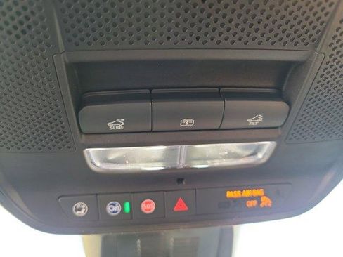 Used 2025 Chevrolet Equinox LT w/ Safety and Technology Package image 30