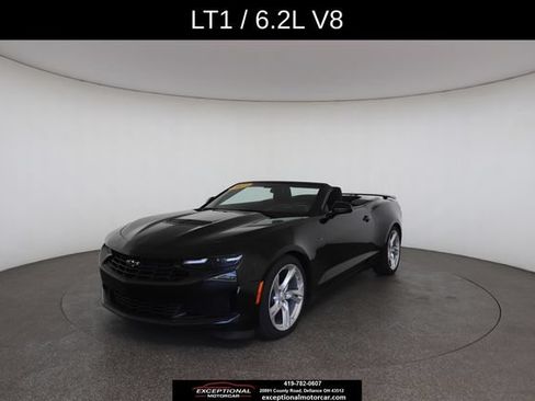 Used 2023 Chevrolet Camaro LT RWD image 2