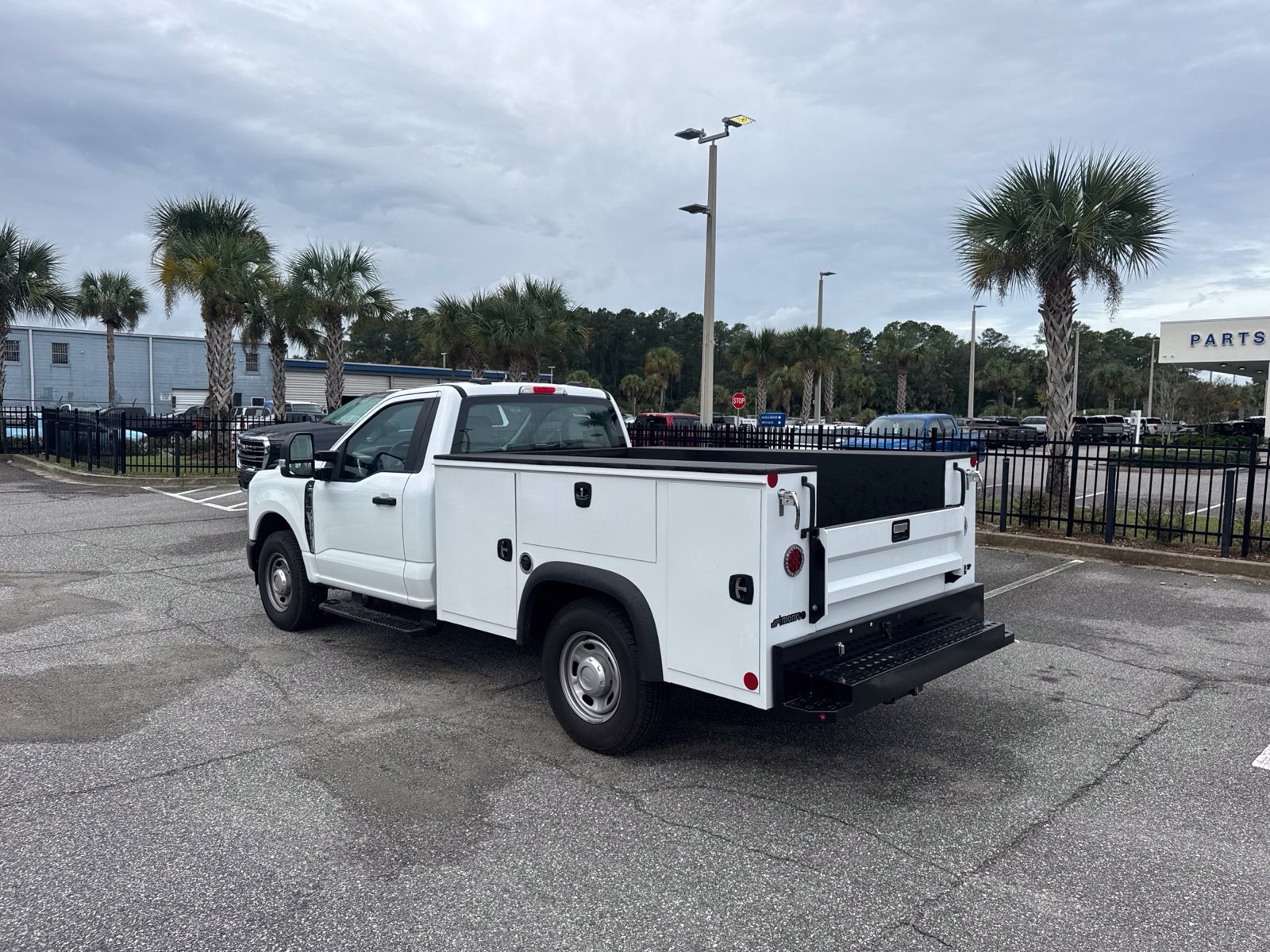 New 2025 Ford F250 XL RWD image 4