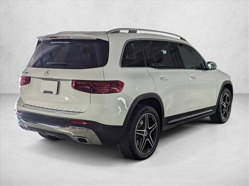 Used 2026 Mercedes-Benz GLB 250 image 8