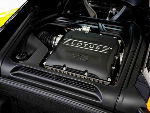 Used 2024 Lotus Emira First Edition RWD image 40