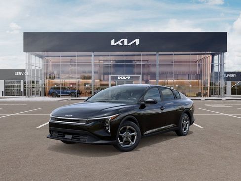 New 2026 Kia K4 FWD image 2