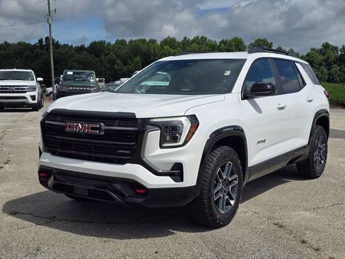 Used 2026 GMC Terrain AT4 AWD/4WD image 1