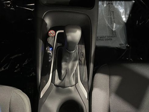 Used 2025 Toyota Corolla LE image 15