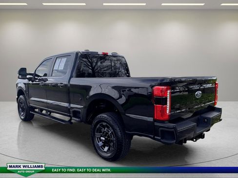 Used 2025 Ford F250 XL w/ STX Appearance Package AWD/4WD image 5