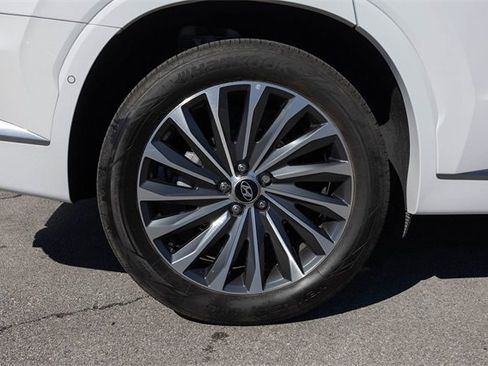 Used 2025 Hyundai Palisade Calligraphy image 10