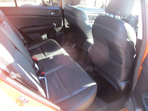 Used 2013 Subaru Crosstrek 2.0i Limited w/ Popular Pkg 2 image 9