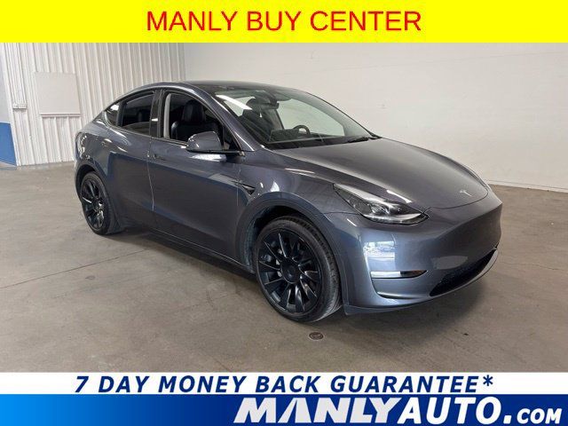 Used 2023 Tesla Model Y Long Range AWD/4WD image 1