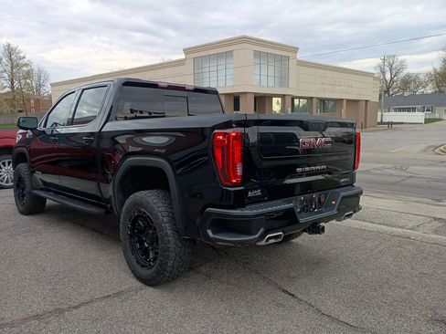 Used 2022 GMC Sierra 1500 AT4 w/ AT4 Preferred Package image 3