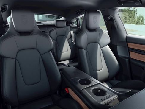 Used 2023 Porsche Taycan 4S image 5