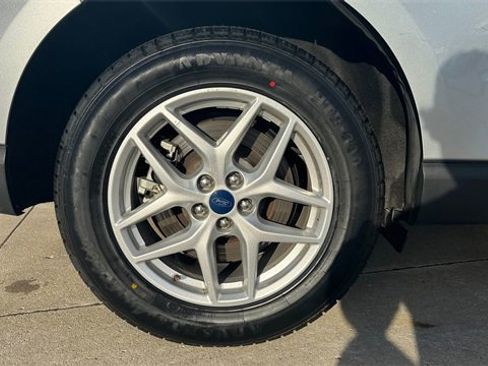 Used 2022 Ford Edge SEL image 9