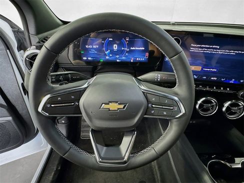 New 2025 Chevrolet Blazer EV LT image 6