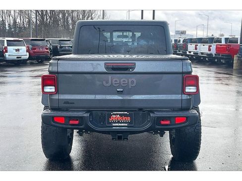 Used 2021 Jeep Gladiator Rubicon w/ Cold Weather Group image 4