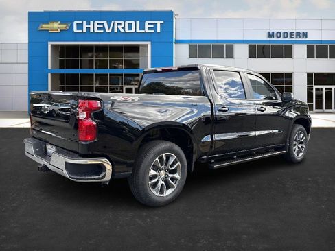 New 2026 Chevrolet Silverado 1500 LT w/ LPO, Dark Essentials Package image 5