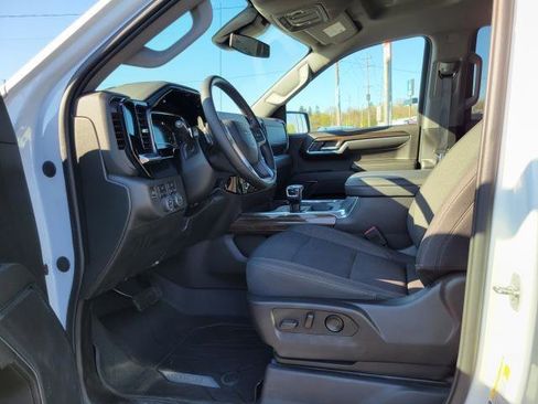 Used 2023 Chevrolet Silverado 1500 RST w/ Redline Edition image 8