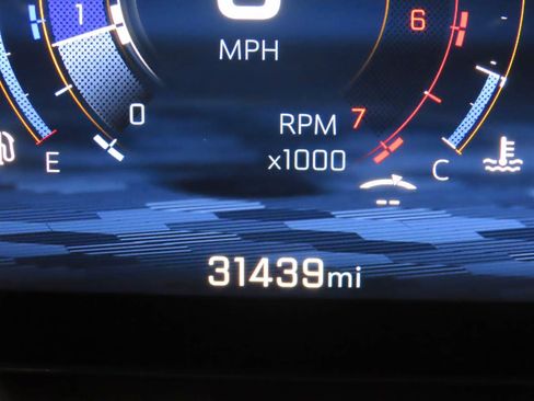 Certified 2025 Chevrolet Equinox LT w/ Convenience Package II AWD/4WD image 9