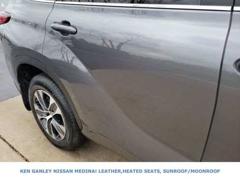 Used 2023 Toyota Highlander L image 14