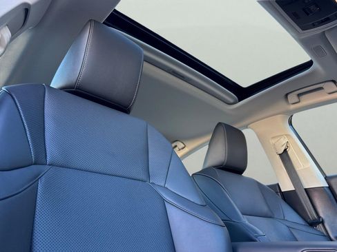 Used 2020 Lexus ES 300h w/ Premium Package image 20