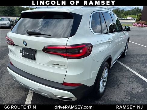 Used 2022 BMW X5 xDrive40i w/ Premium Package AWD/4WD image 7