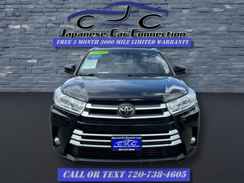 Used 2019 Toyota Highlander XLE image 6