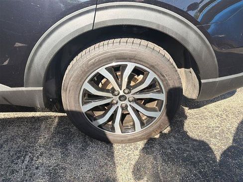 Certified 2023 Ford Explorer ST-Line w/ Class IV Trailer Tow Package AWD/4WD image 3