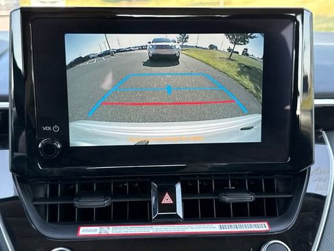 Used 2026 Toyota Corolla LE FWD image 28