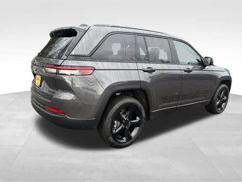 New 2025 Jeep Grand Cherokee Limited w/ Black Appearance Package image 7