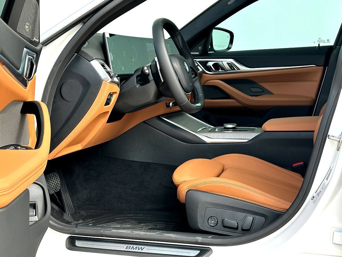 New 2026 BMW 430i w/ Parking Assistance Package RWD image 10