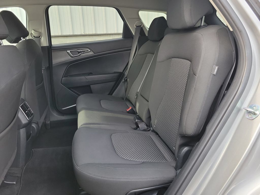 Used 2024 Kia Sportage LX FWD image 15