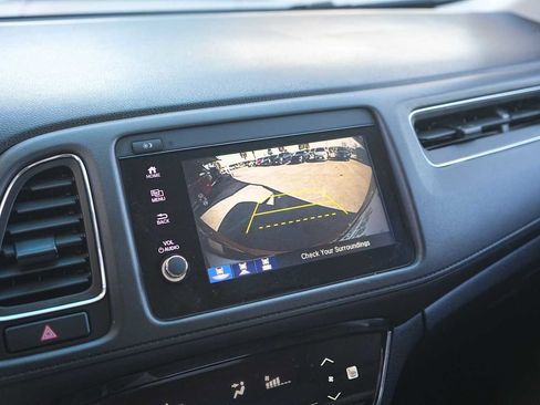 Used 2019 Honda HR-V EX image 22
