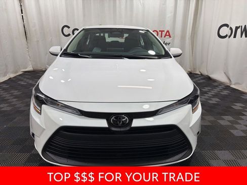 Used 2026 Toyota Corolla LE FWD image 2