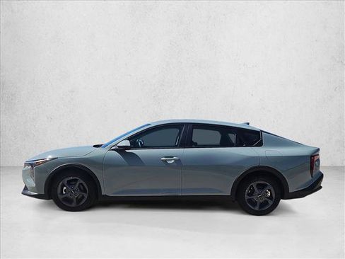 Used 2025 Kia K4 LXS image 8