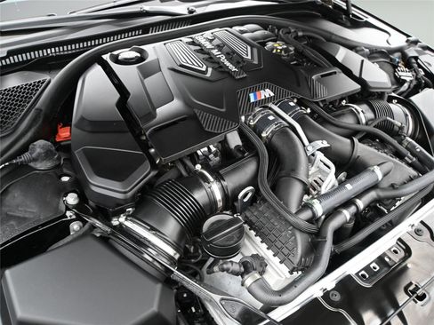 Used 2025 BMW M8 Competition image 28