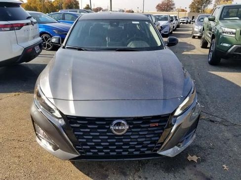 New 2025 Nissan Altima 2.5 SR image 7