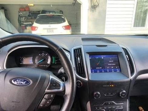 Used 2020 Ford Edge SEL w/ Convenience Package image 7